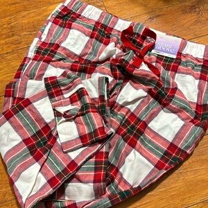 Women’s plaid pajama pants